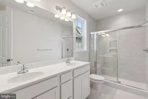 Entry Way - 1009 Champlain Ct, Trappe, MD 21673 photo 10 of 14