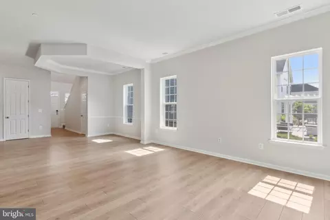 Living - 1009 Champlain Ct, Trappe, MD 21673 photo 4 of 5