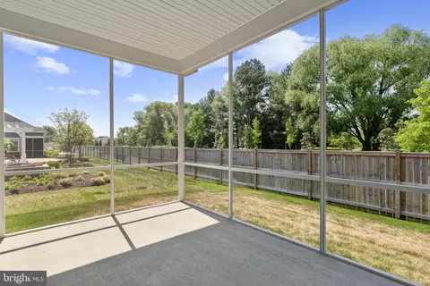 Exterior - 1009 Champlain Ct, Trappe, MD 21673 photo 4 of 16