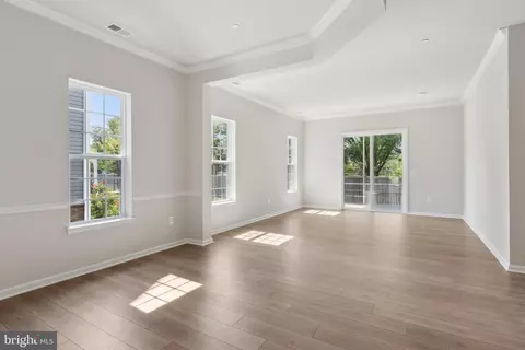 Living - 1009 Champlain Ct, Trappe, MD 21673 photo 1 of 5
