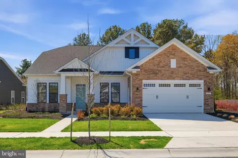 1003 Champlain Ct, Trappe, MD 21673