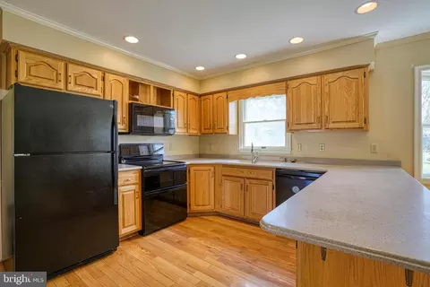 Kitchen - 200 Spring Dr, Easton, MD 21601 photo 4 of 5