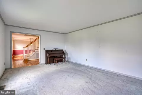 Living - 200 Spring Dr, Easton, MD 21601 photo 2 of 9