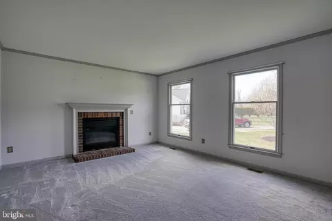 Living - 200 Spring Dr, Easton, MD 21601 photo 4 of 9