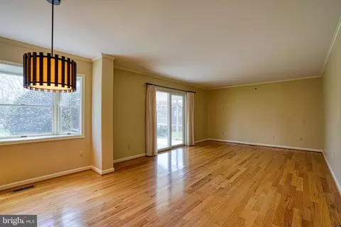 Living - 200 Spring Dr, Easton, MD 21601 photo 6 of 9