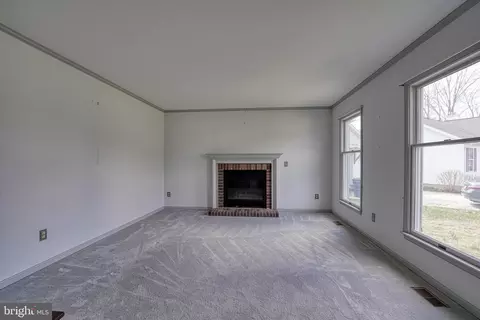 Living - 200 Spring Dr, Easton, MD 21601 photo 5 of 9