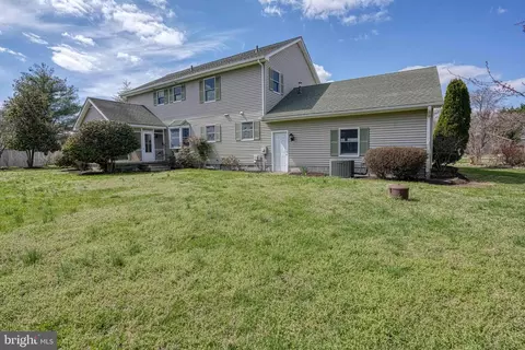 Exterior - 200 Spring Dr, Easton, MD 21601 photo 8 of 11