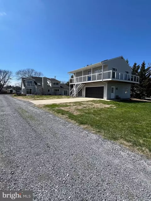 Exterior - 21552 Chicken Point Rd, Tilghman, MD 21671 photo 4 of 13