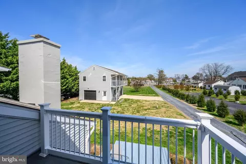 Exterior - 21552 Chicken Point Rd, Tilghman, MD 21671 photo 11 of 13