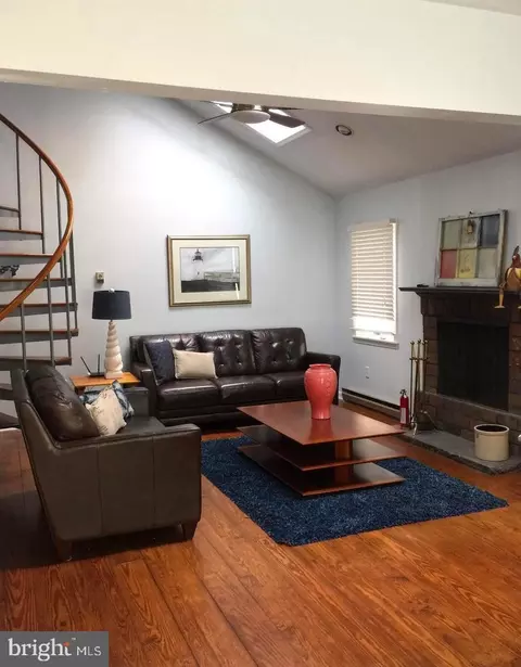 Living - 21552 Chicken Point Rd, Tilghman, MD 21671 photo 2 of 8