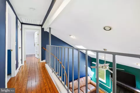 Entry Way - 21552 Chicken Point Rd, Tilghman, MD 21671 photo 1 of 3