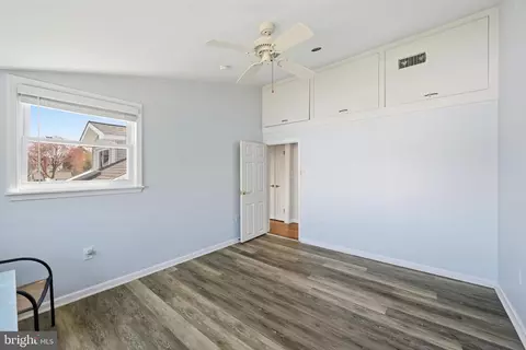 Bedroom - 21552 Chicken Point Rd, Tilghman, MD 21671 photo 1 of 5