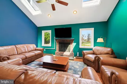 Living - 21552 Chicken Point Rd, Tilghman, MD 21671 photo 3 of 8