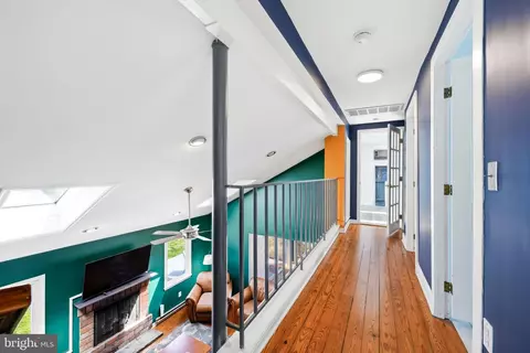 Entry Way - 21552 Chicken Point Rd, Tilghman, MD 21671 photo 2 of 3