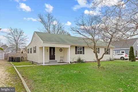 3961 School St, Trappe, MD 21673
