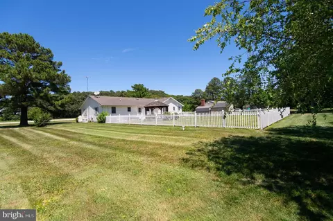 Exterior - 9818 Tilghman Rd, Mcdaniel, MD 21647 photo 6 of 7