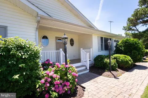 Exterior - 9818 Tilghman Rd, Mcdaniel, MD 21647 photo 2 of 7