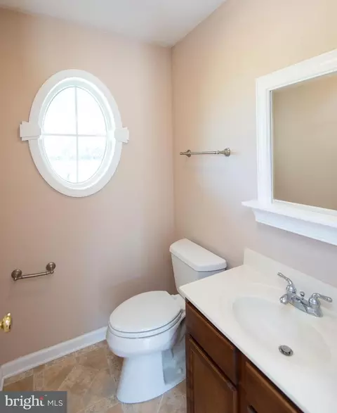 Bath - 9818 Tilghman Rd, Mcdaniel, MD 21647 photo 4 of 4