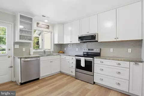24580 Apt 2 Deepwater Pt, Saint Michaels, MD 21663