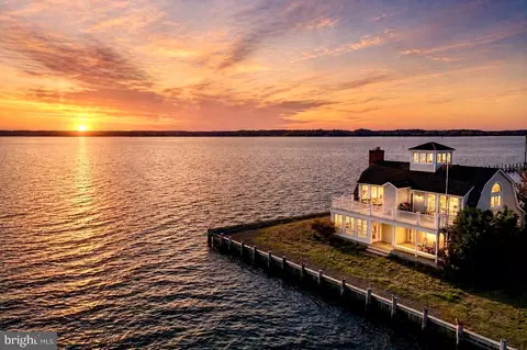 121 Pier St, Oxford, MD 21654