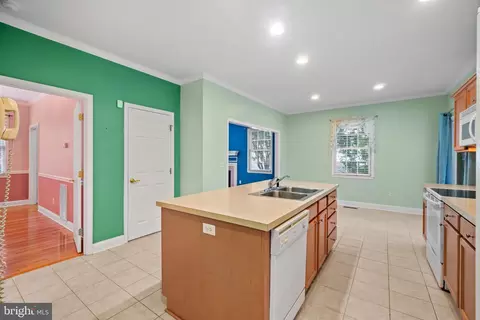 Kitchen - 3868 Marvel Dr, Trappe, MD 21673 photo 1 of 2