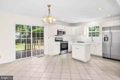 Kitchen - 3818 Marvel Dr, Trappe, MD 21673 photo 2 of 4
