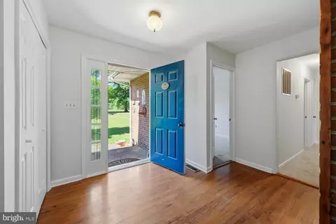 Entry Way - 9251 Mallard Point Ct, Mcdaniel, MD 21647 photo 1 of 3