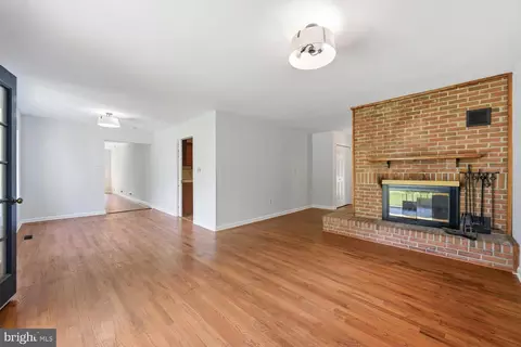 Living - 9251 Mallard Point Ct, Mcdaniel, MD 21647 photo 1 of 8