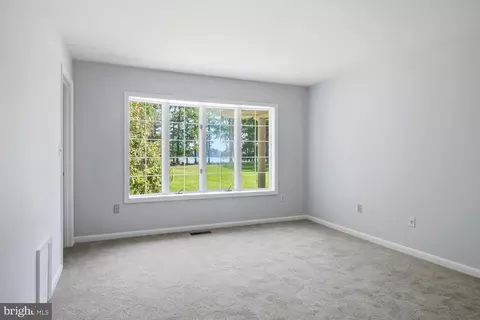 Living - 9251 Mallard Point Ct, Mcdaniel, MD 21647 photo 8 of 8