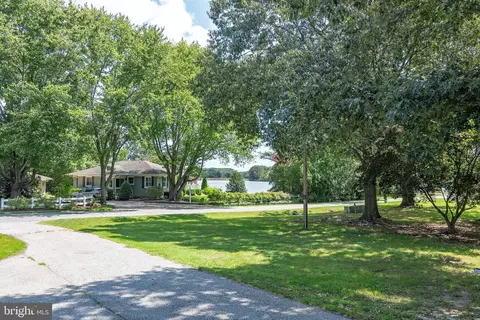 Exterior - 25911 River Rd, Newcomb, MD 21653 photo 6 of 10