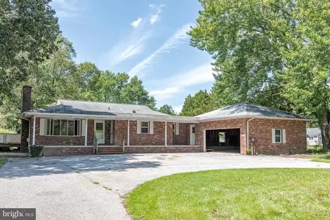 Exterior - 25911 River Rd, Newcomb, MD 21653 photo 7 of 10