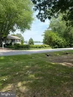 25911 River Rd, Newcomb, MD 21653