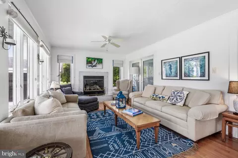 Living - 5480 Windward Dr, Tilghman, MD 21671 photo 5 of 5