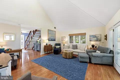 Living - 5480 Windward Dr, Tilghman, MD 21671 photo 2 of 5