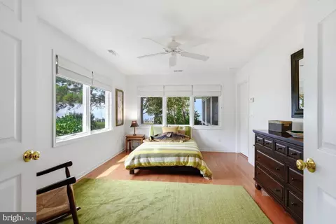 Bedroom - 5480 Windward Dr, Tilghman, MD 21671 photo 5 of 9