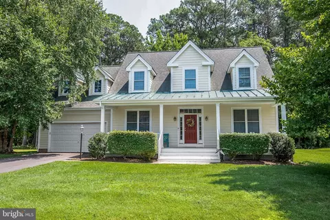 24895 Back Creek Dr, Saint Michaels, MD 21663