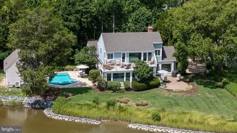 106 E Division St, Oxford, MD 21654