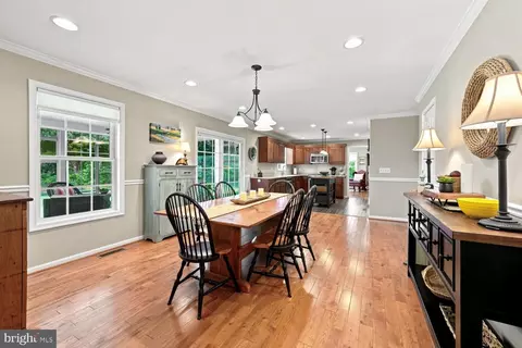 Dining - 6280 Bellevue Rd, Royal Oak, MD 21662 photo 3 of 5