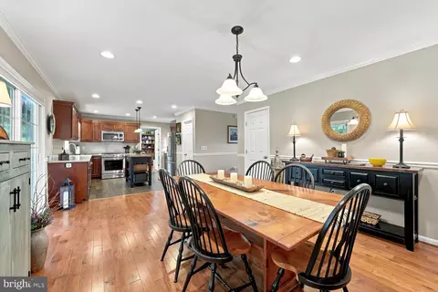 Dining - 6280 Bellevue Rd, Royal Oak, MD 21662 photo 5 of 5