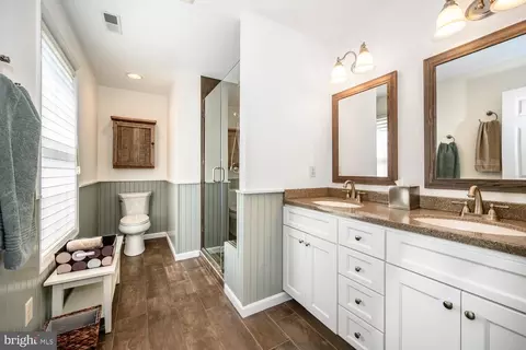 Bath - 6280 Bellevue Rd, Royal Oak, MD 21662 photo 1 of 3