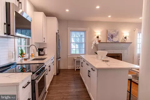 Kitchen - 1002 Wades Farm Ln, Mcdaniel, MD 21647 photo 5 of 5