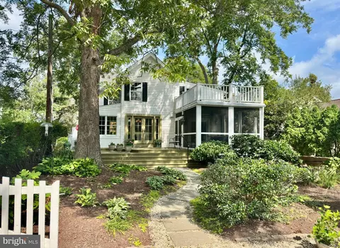 100 Tilghman St, Oxford, MD 21654