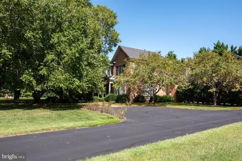 28708 Springfield Dr, Easton, MD 21601