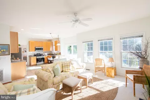 8862 Roundhouse Cir, Easton, MD 21601