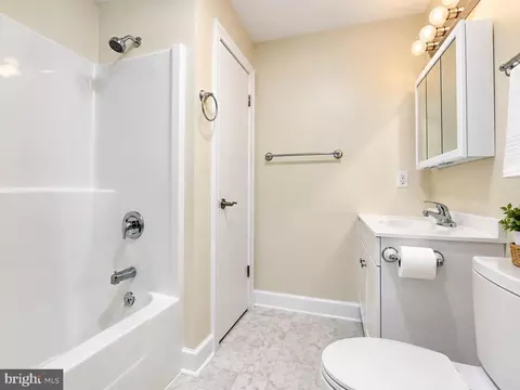 Bath - 4072 Main St, Trappe, MD 21673 photo 1 of 2