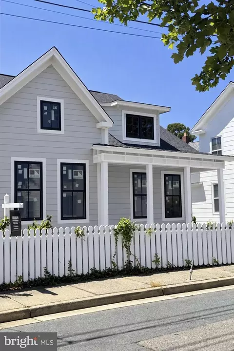 422 North St, Easton, MD 21601