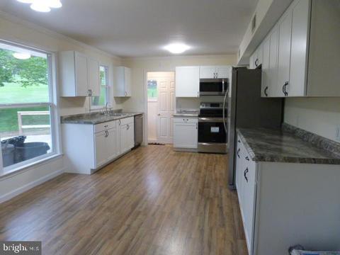 25328 Cherry Ln, Cascade, MD 21719 photo 10