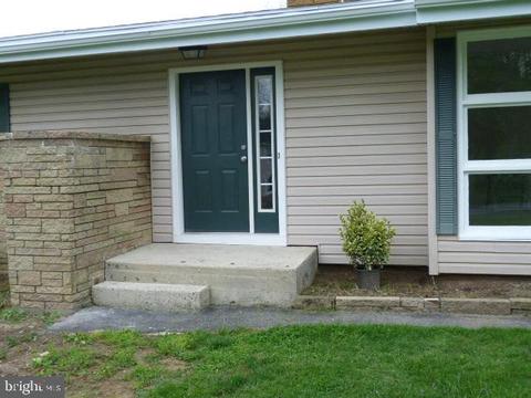 25328 Cherry Ln, Cascade, MD 21719 photo 2