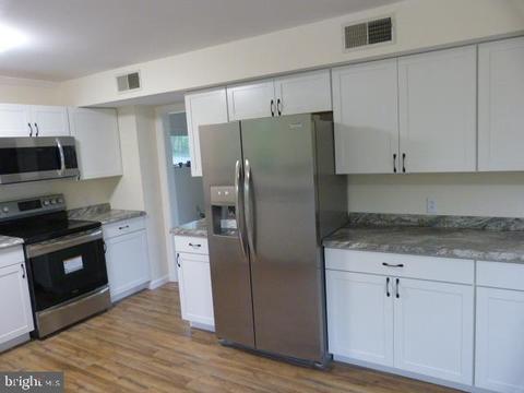 25328 Cherry Ln, Cascade, MD 21719 photo 11
