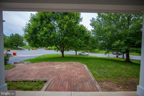 8 Coldstream Ct, Boonsboro, MD 21713 photo 3